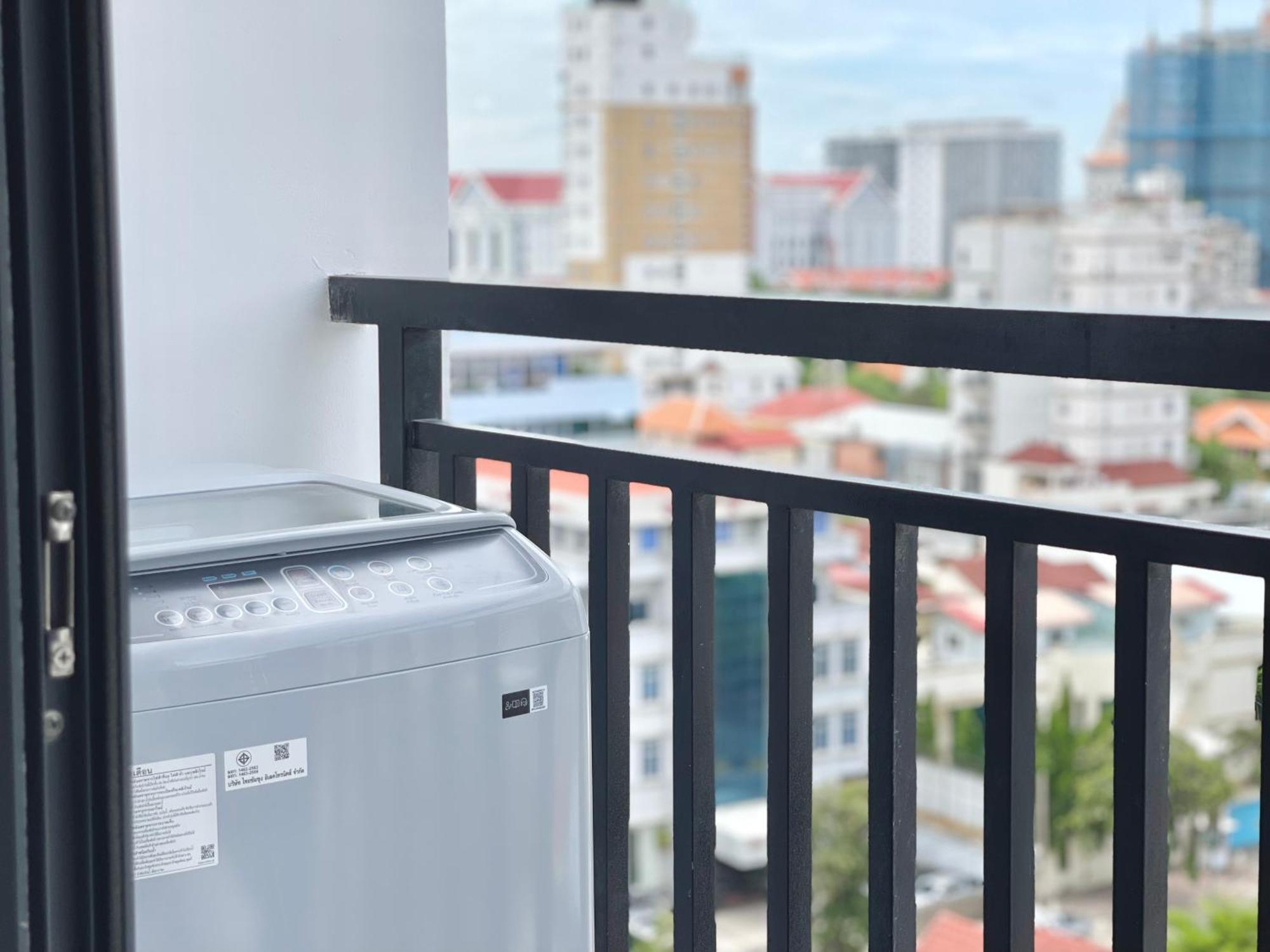Real Hope Apartments Phnom Penh - Free Laundry ภายนอก รูปภาพ