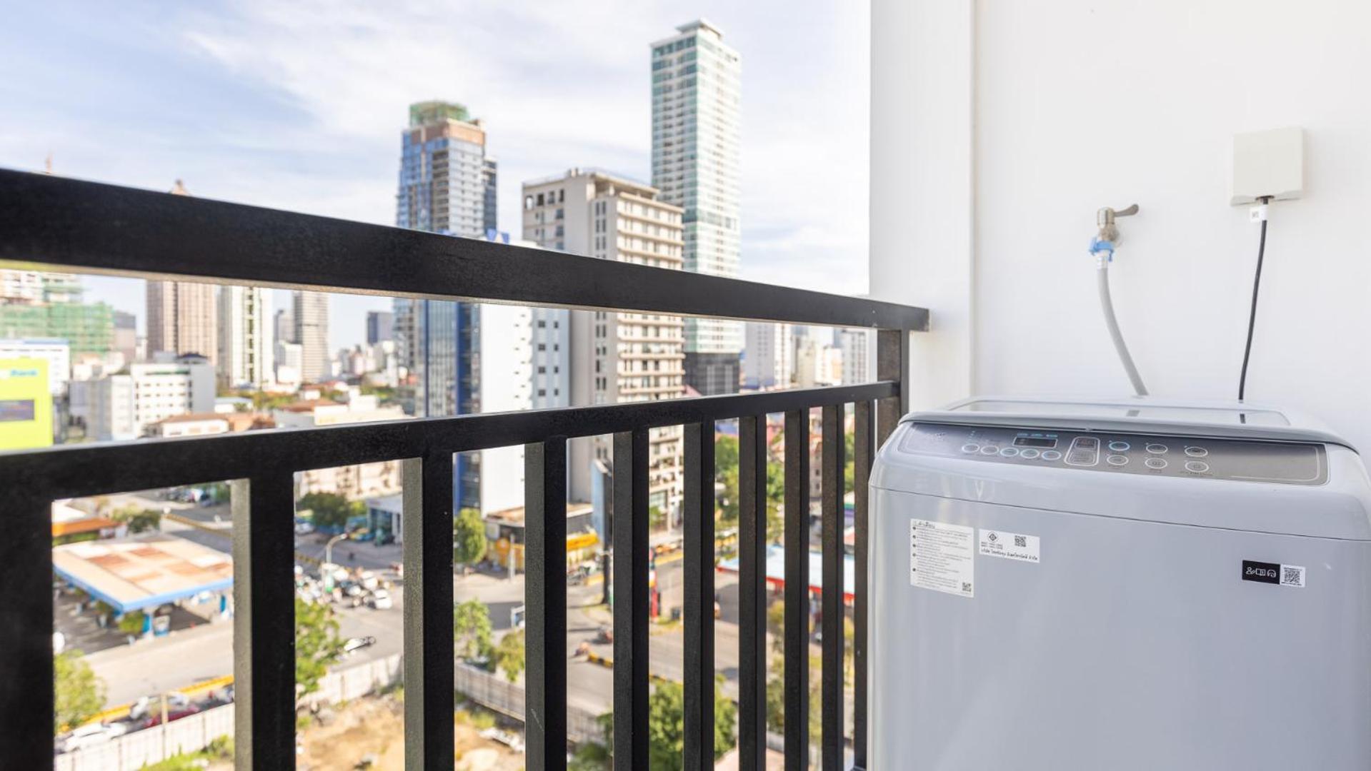 Real Hope Apartments Phnom Penh - Free Laundry ภายนอก รูปภาพ